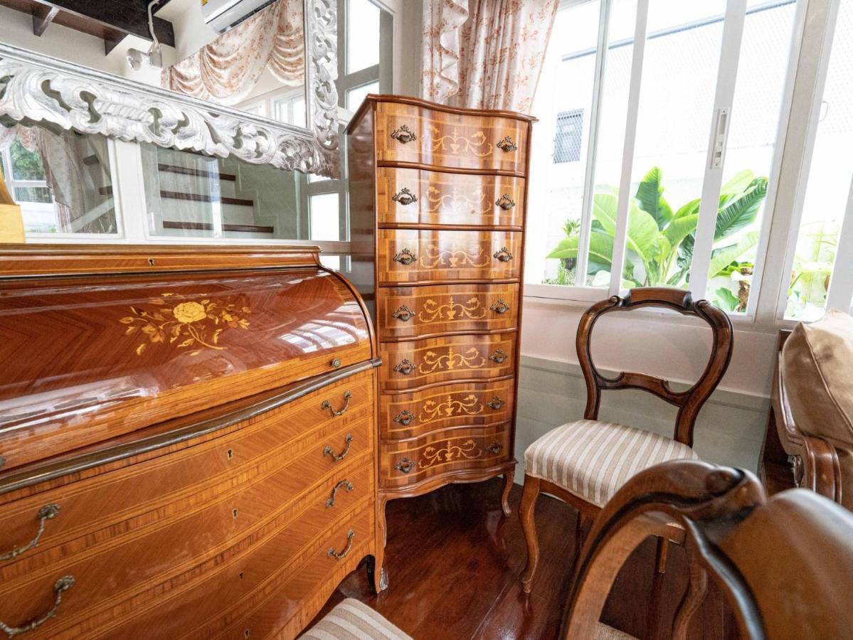 Roomquest Rim Praya Dinsor Road Bangkok Esterno foto